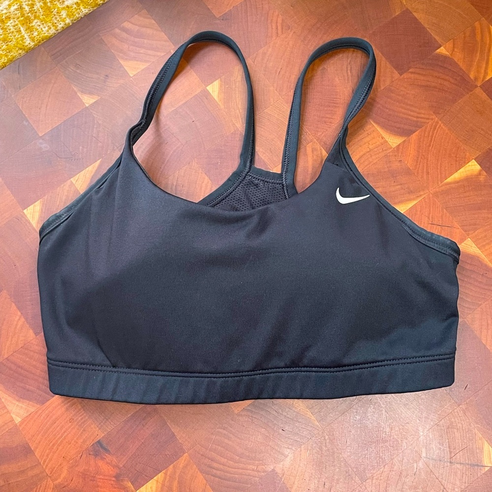 Nike_Favorite Black Bra Dri-Fit